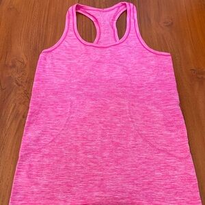 Lululemon Athletica Pink Tank Top Size 8 Yoga Workout EUC Swiftly Racerback